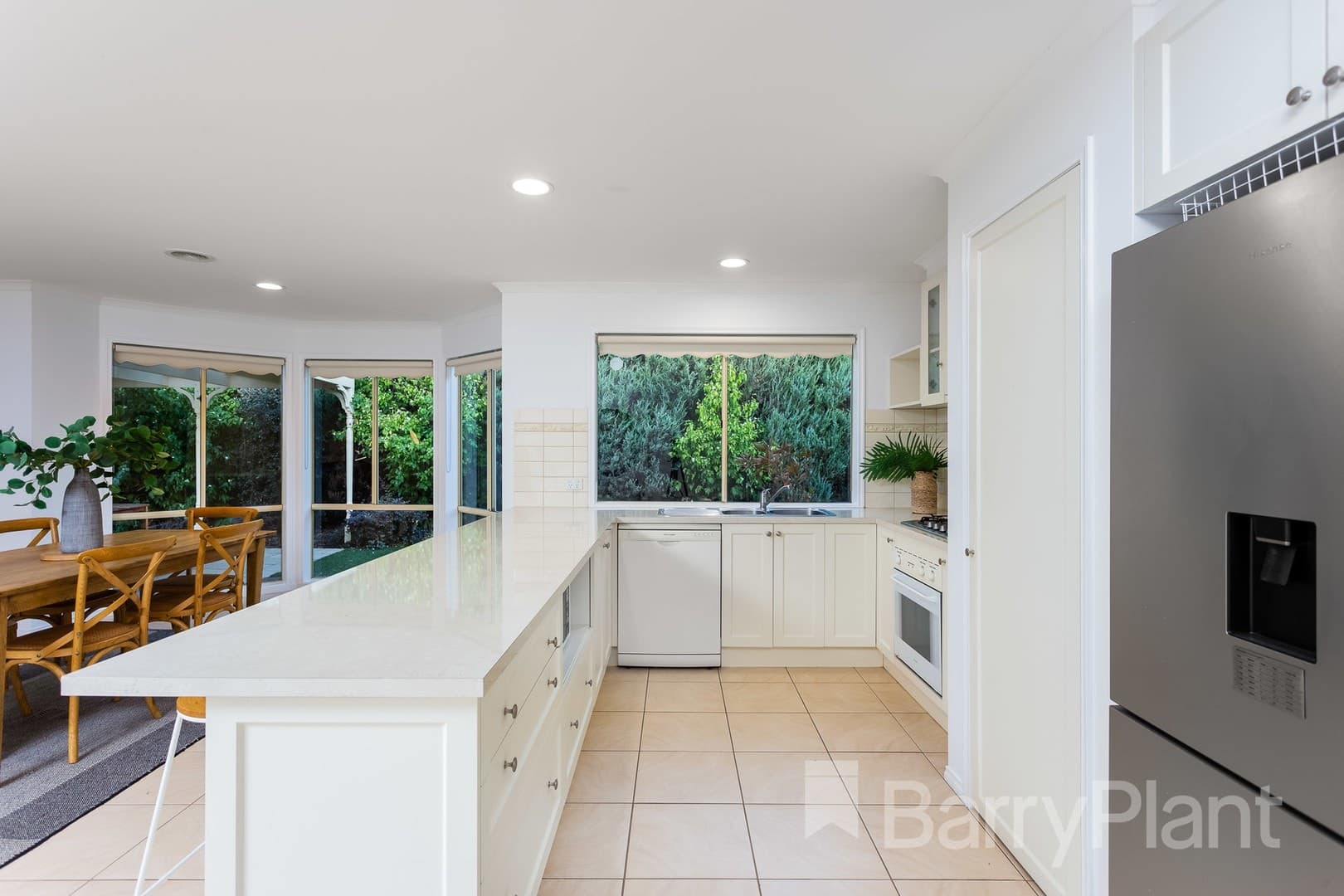 4 Dunkirk Drive, Point Cook, VIC 3030, Point Cook - Thumbnail 4