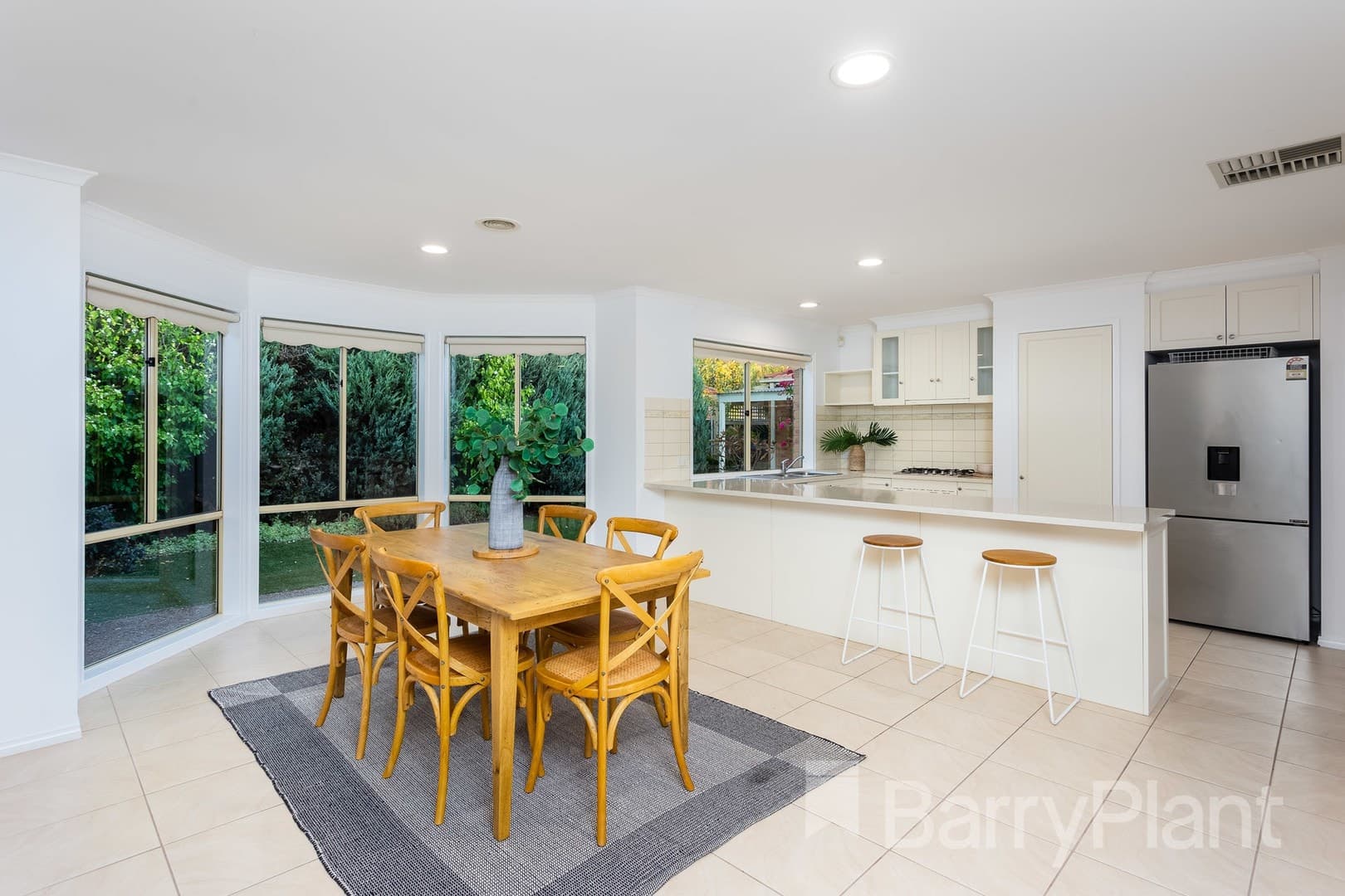 4 Dunkirk Drive, Point Cook, VIC 3030, Point Cook - Thumbnail 5