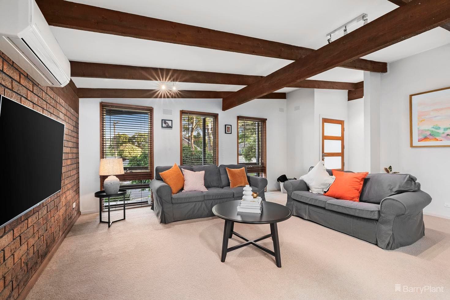 8 Highland Avenue, Mitcham, VIC 3132, Mitcham - Thumbnail 2