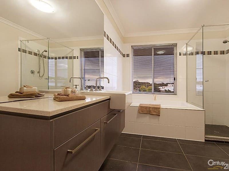 1/8 King Street, Buderim, QLD, 4556, Sippy Downs - Thumbnail 7