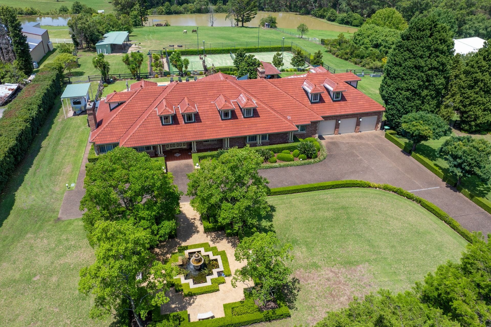 10 Bayfield Road, Galston, Galston - Thumbnail 2