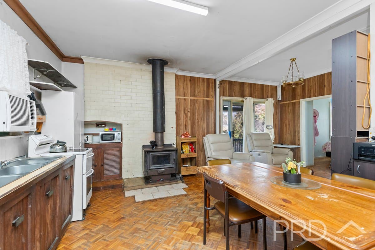 59 Mill Road, BATLOW NSW 2730, Batlow - Thumbnail 2