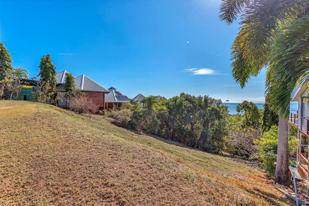 5 Blackcurrant Drive, HIDEAWAY BAY QLD 4800, Hideaway Bay - Thumbnail 6