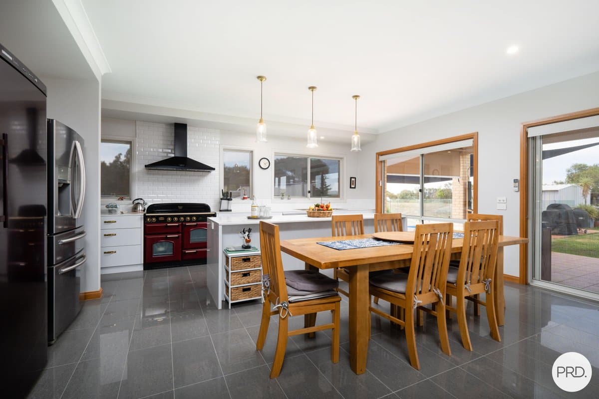1037 Urana Road, JINDERA NSW 2642, Jindera - Thumbnail 7