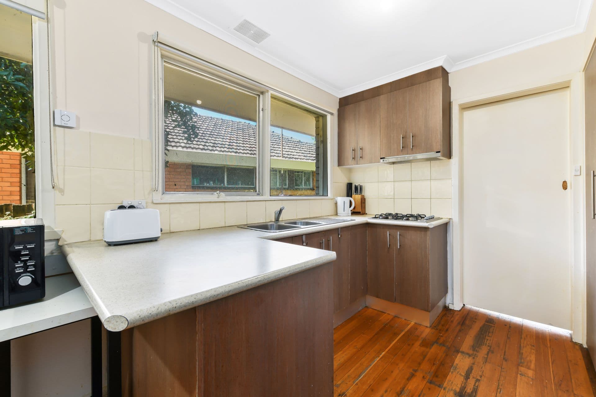 10 Milton Crescent, Mulgrave VIC 3170, Mulgrave - Thumbnail 7