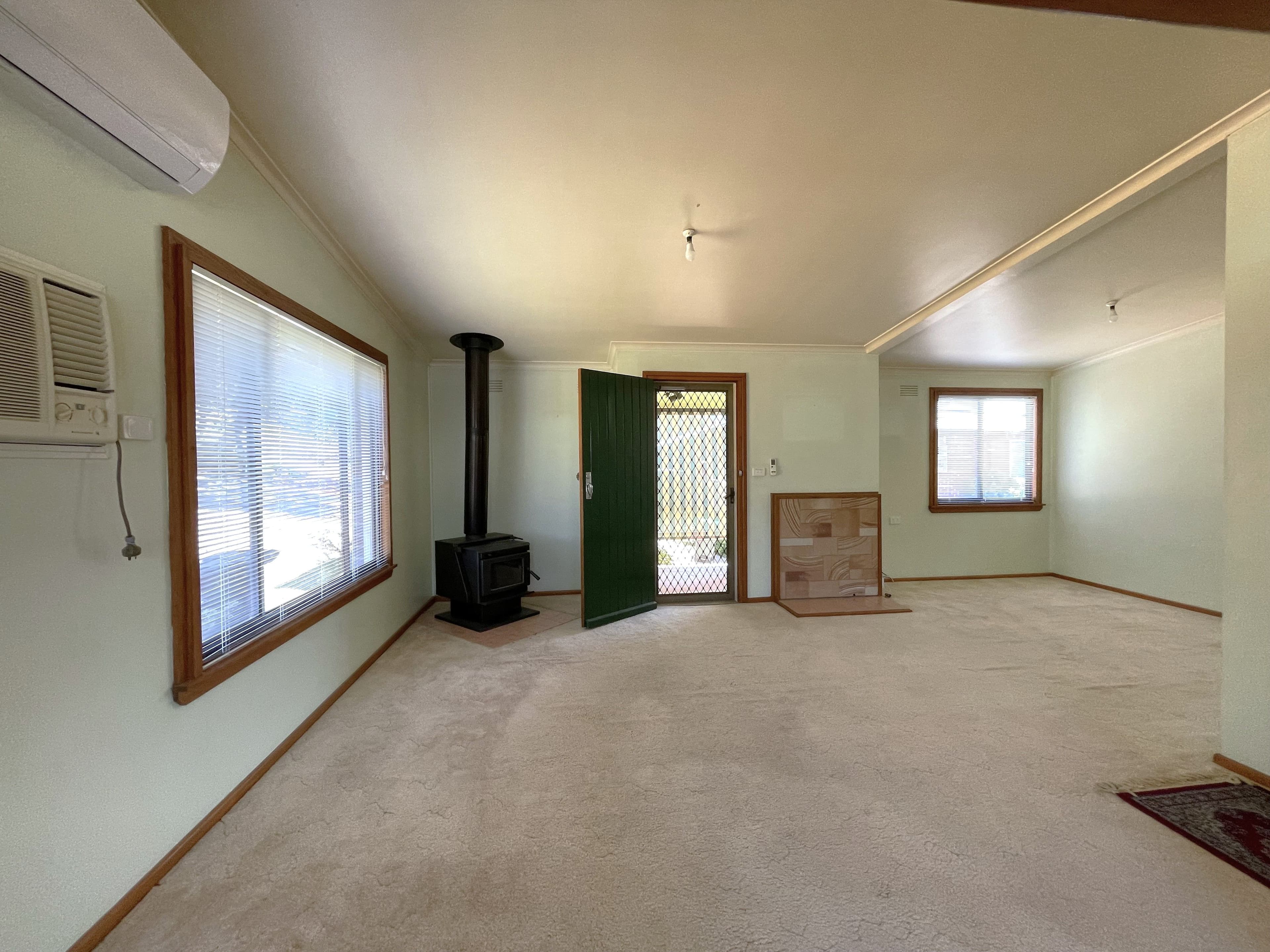 19 Francis Avenue, Gundagai NSW 2722, Gundagai - Thumbnail 4