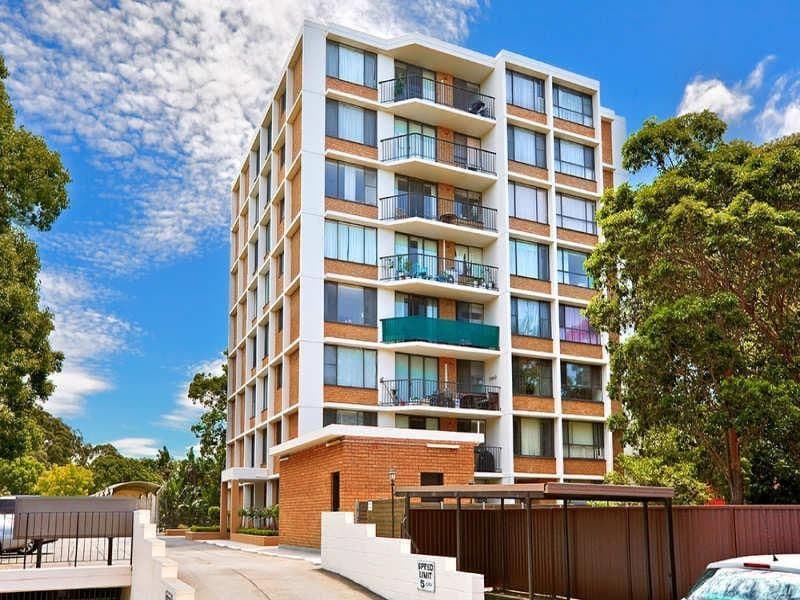 9/101 Wentworth Road, Broadbeach Waters - Image 1