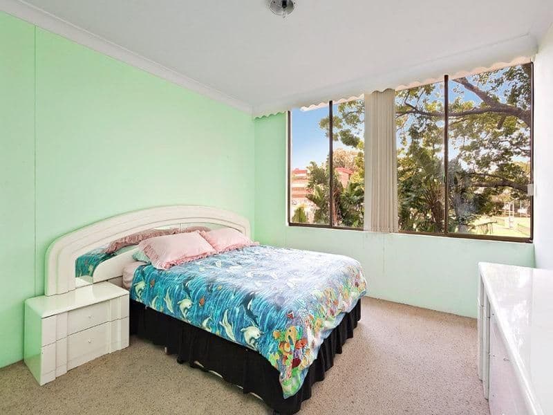 9/101 Wentworth Road, Broadbeach Waters - Thumbnail 5