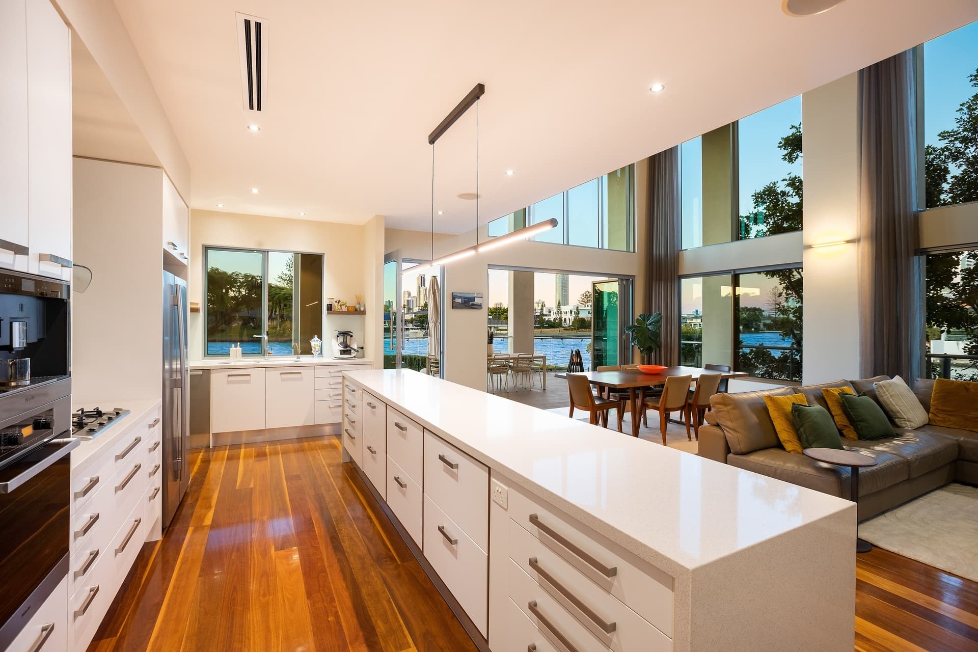 10/247D Burwood Road, Broadbeach Waters - Thumbnail 6