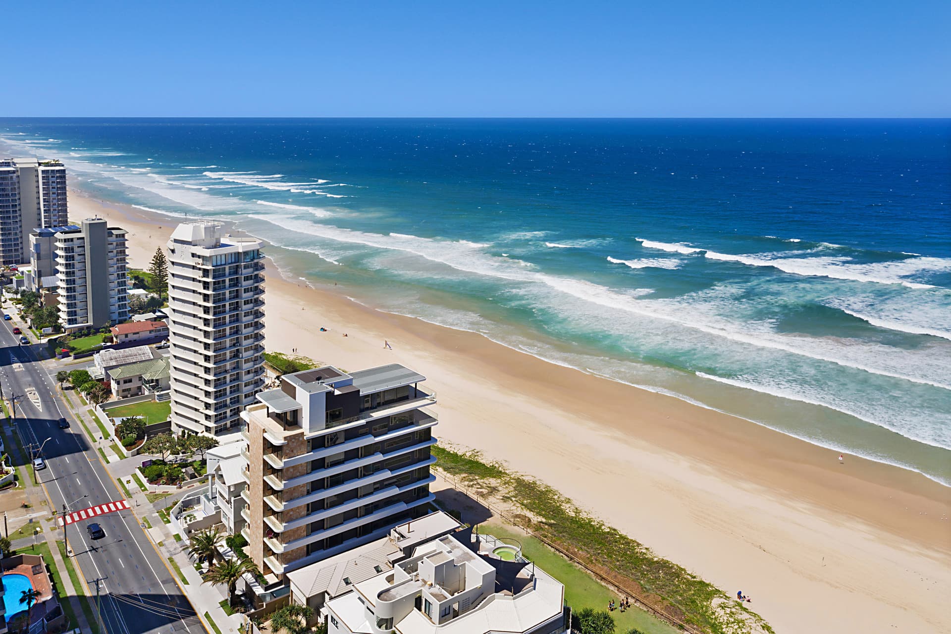 2/3531-3533 Main Beach Parade, Main Beach, QLD, 4217, Tarneit - Thumbnail 2