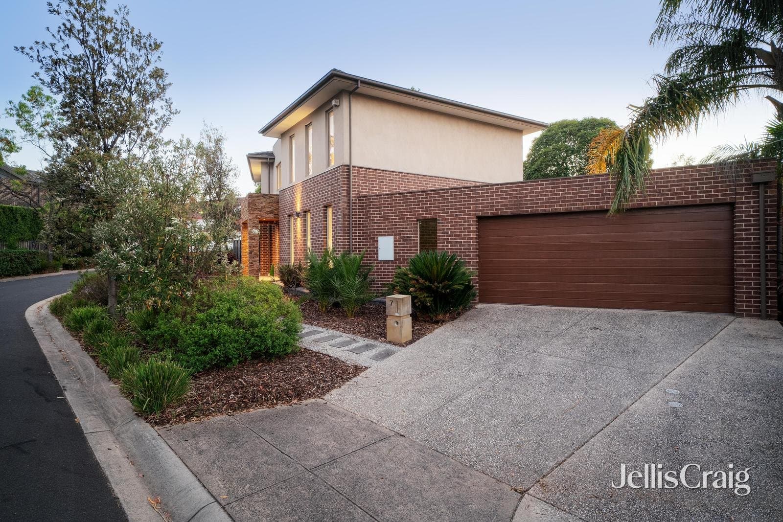 7 Heritage Court, Macleod, Macleod - Thumbnail 2