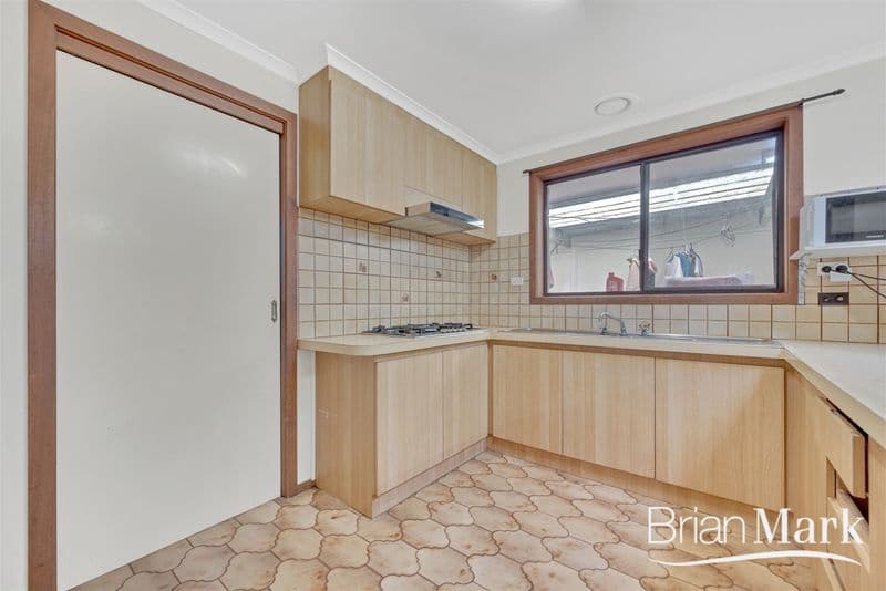 7 Wallara Road, Werribee - Thumbnail 5