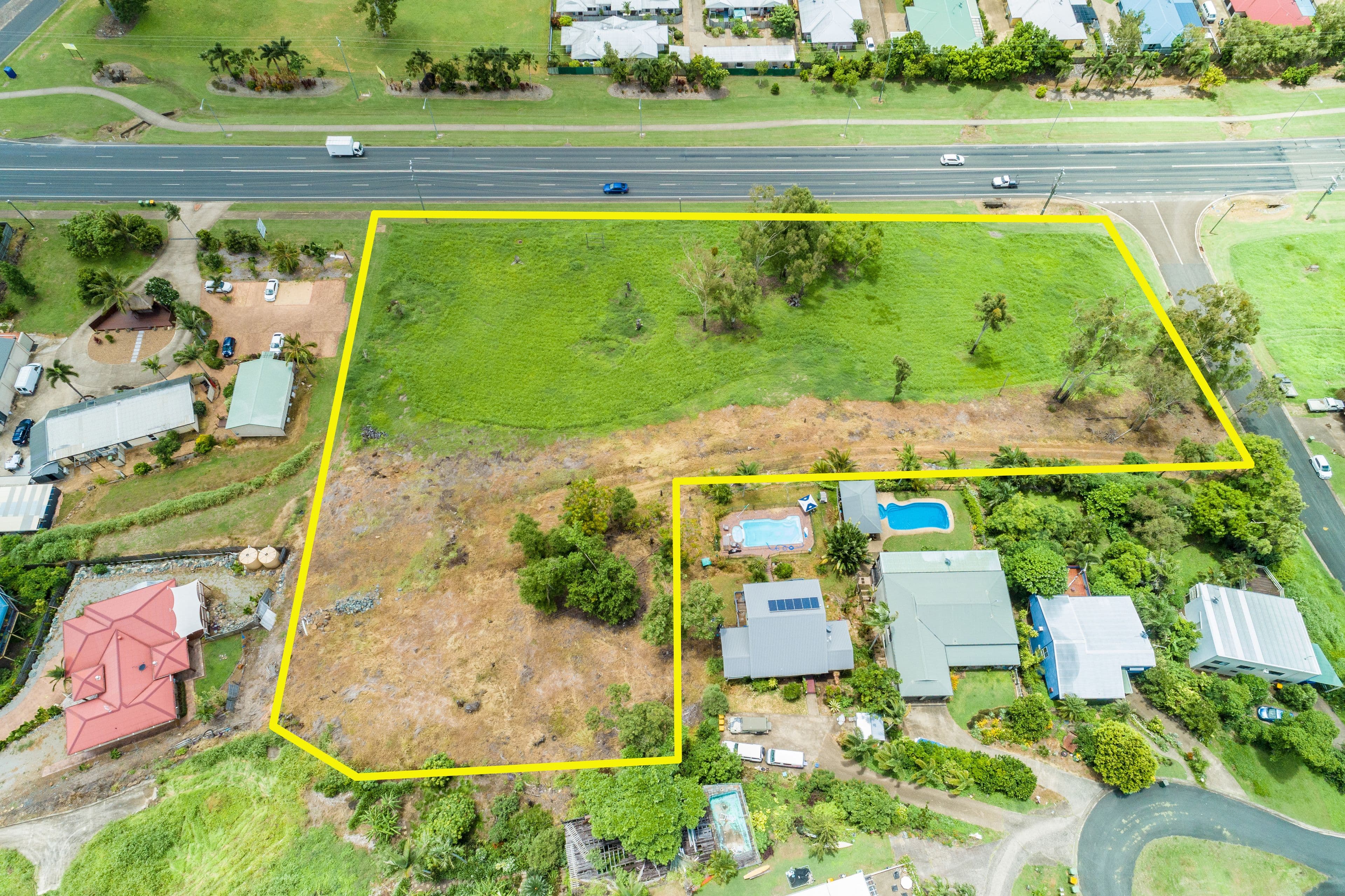 2 - 6 Barnes Place, Cannonvale QLD 4802, Cannonvale - Thumbnail 2