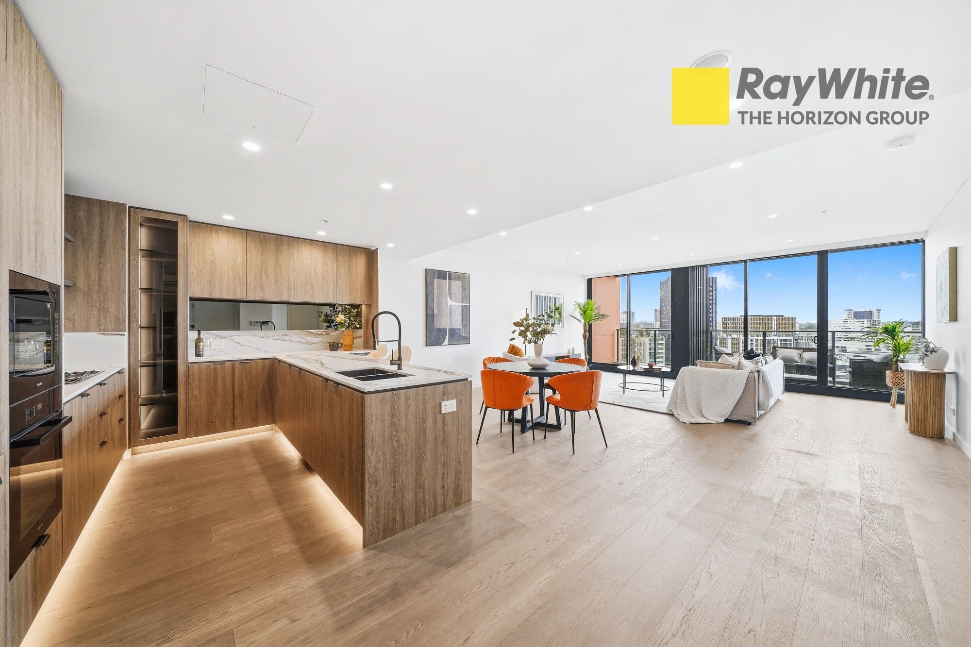 1407/8 Hinchcliffe, Zetland NSW 2017, Zetland - Thumbnail 2