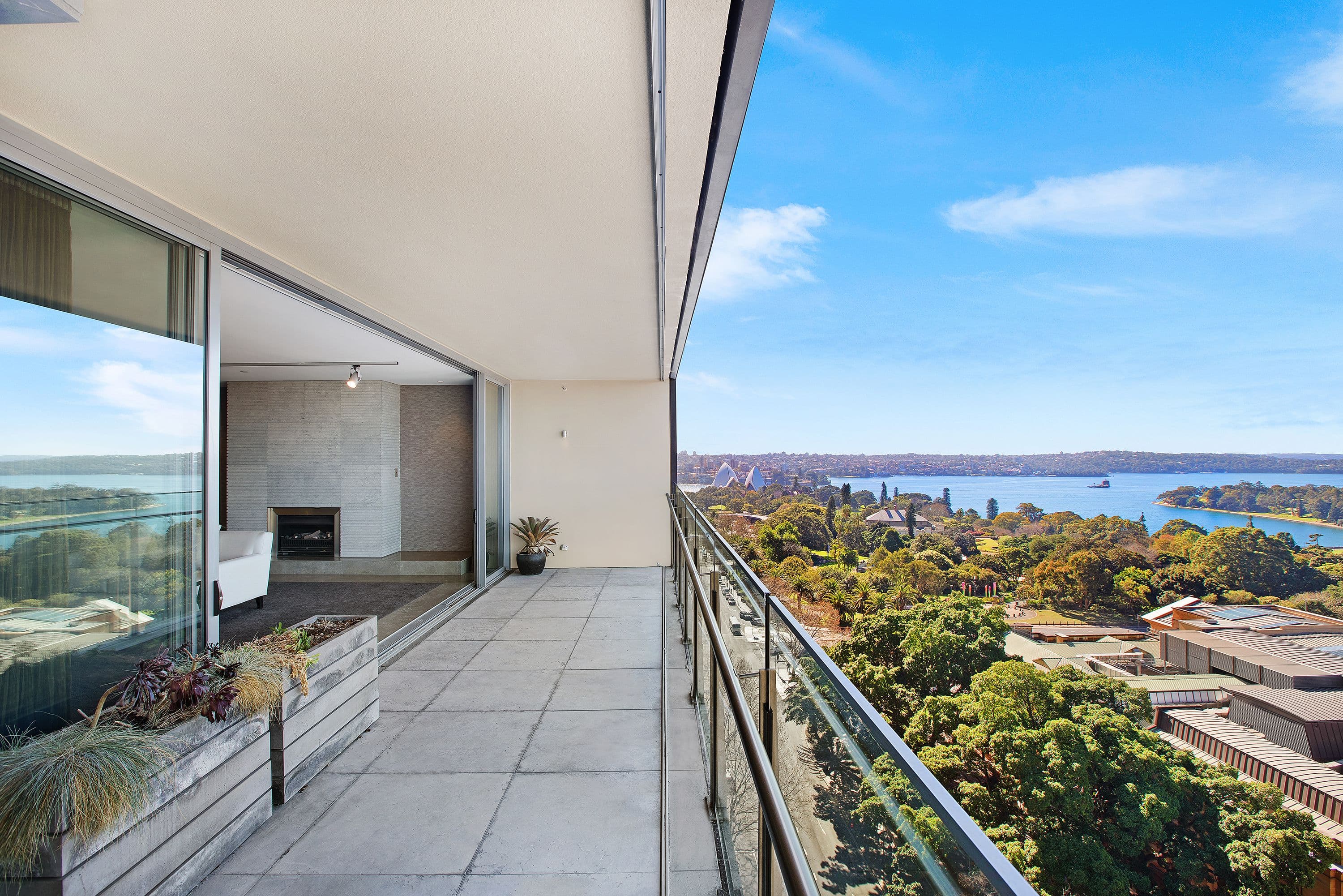 1302/185 Macquarie Street, Sydney NSW 2000, Sydney - Thumbnail 3