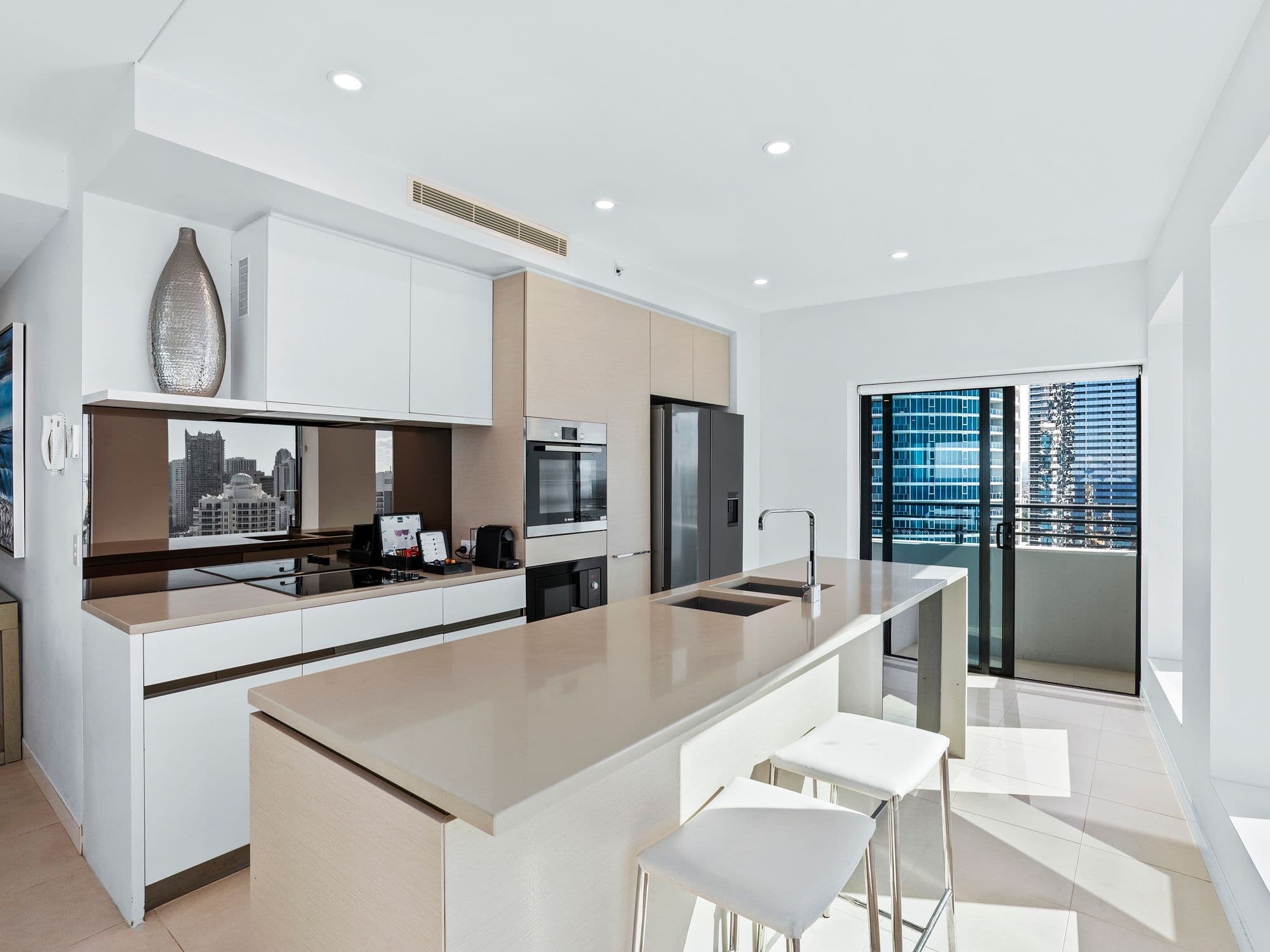 2405/4 The Esplanade, Surfers Paradise QLD 4217, Surfers Paradise - Thumbnail 8