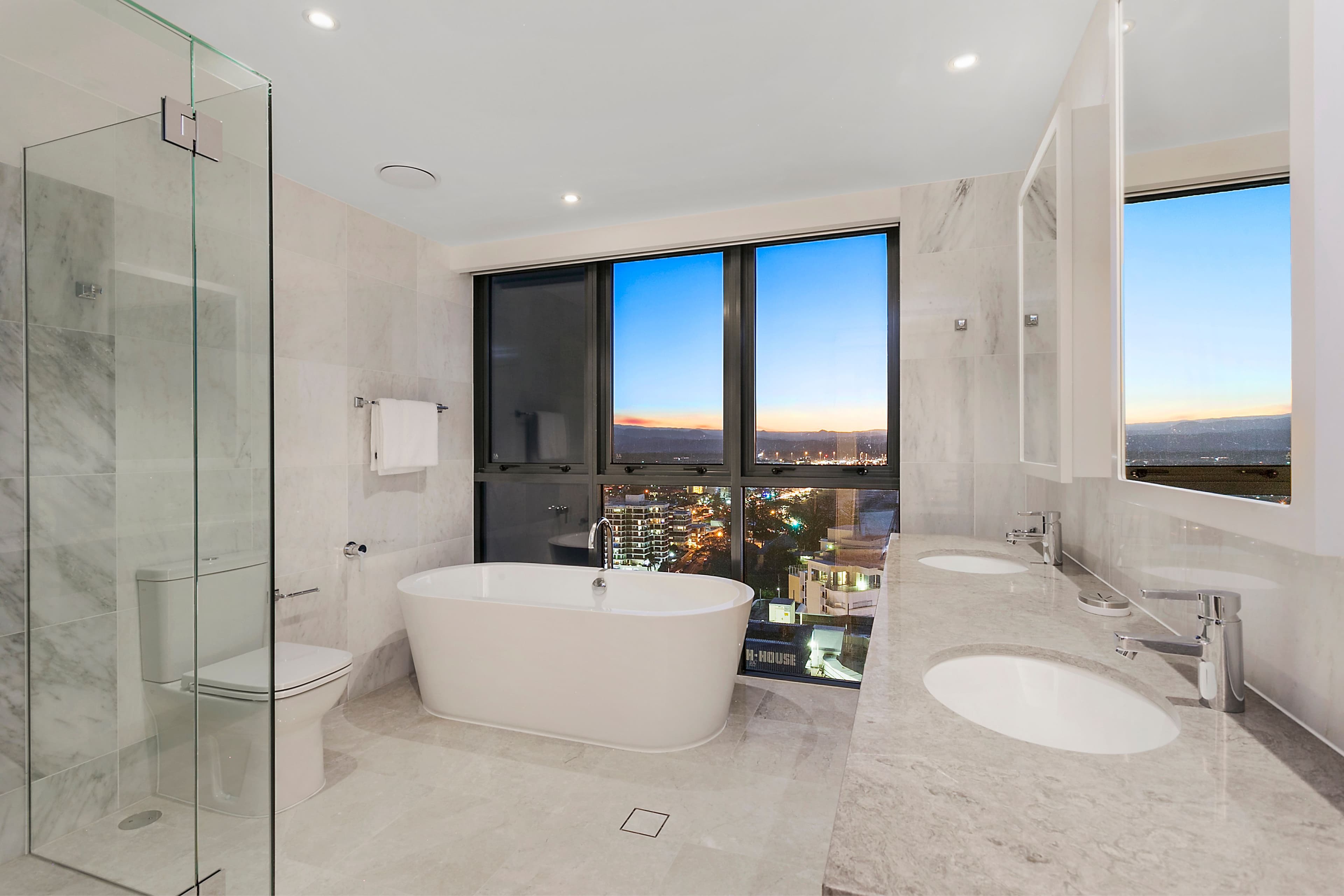 60 Marine Parade, Coolangatta QLD 4225, Coolangatta - Thumbnail 3