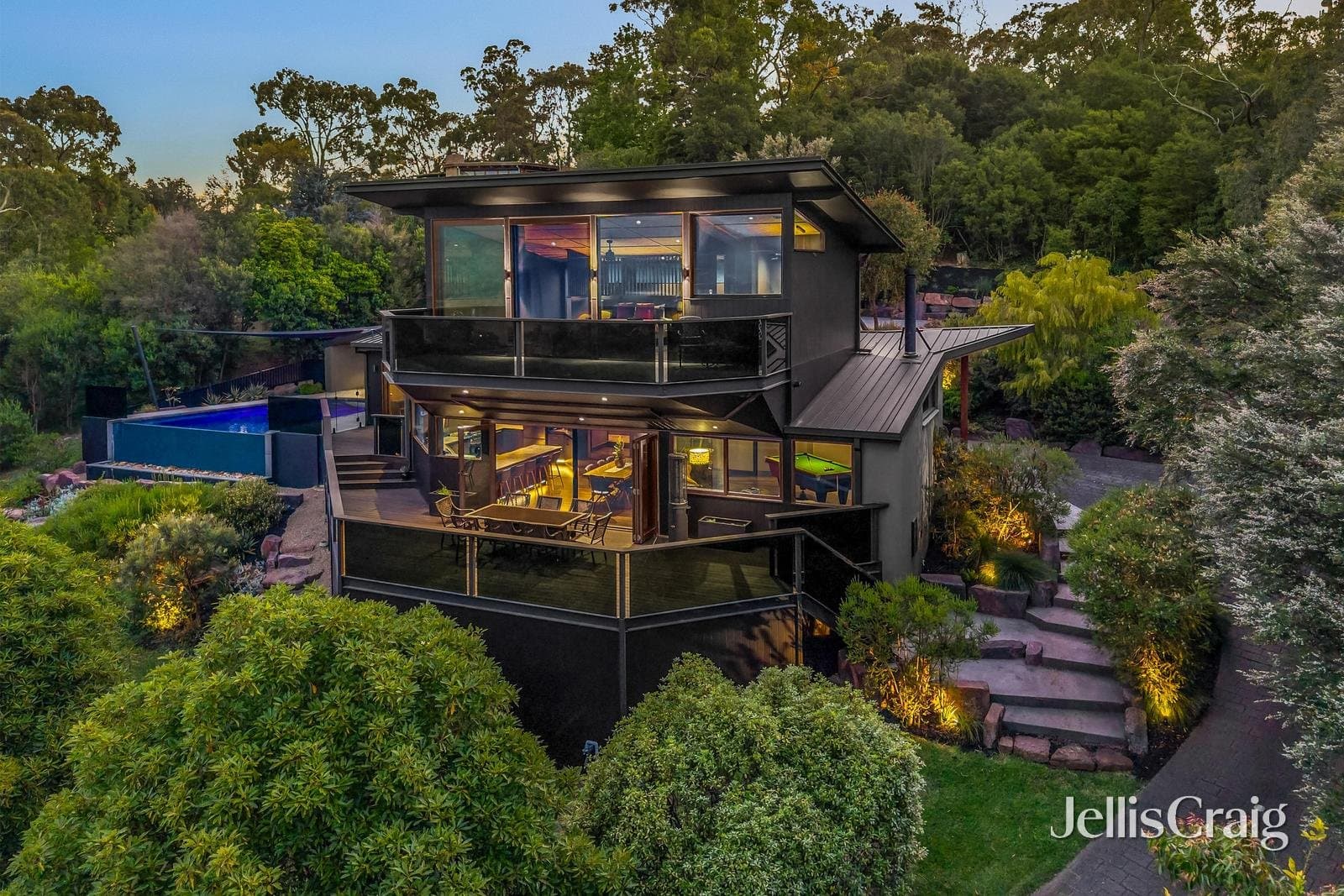 4 Hazel Crescent, Healesville, Healesville - Thumbnail 2