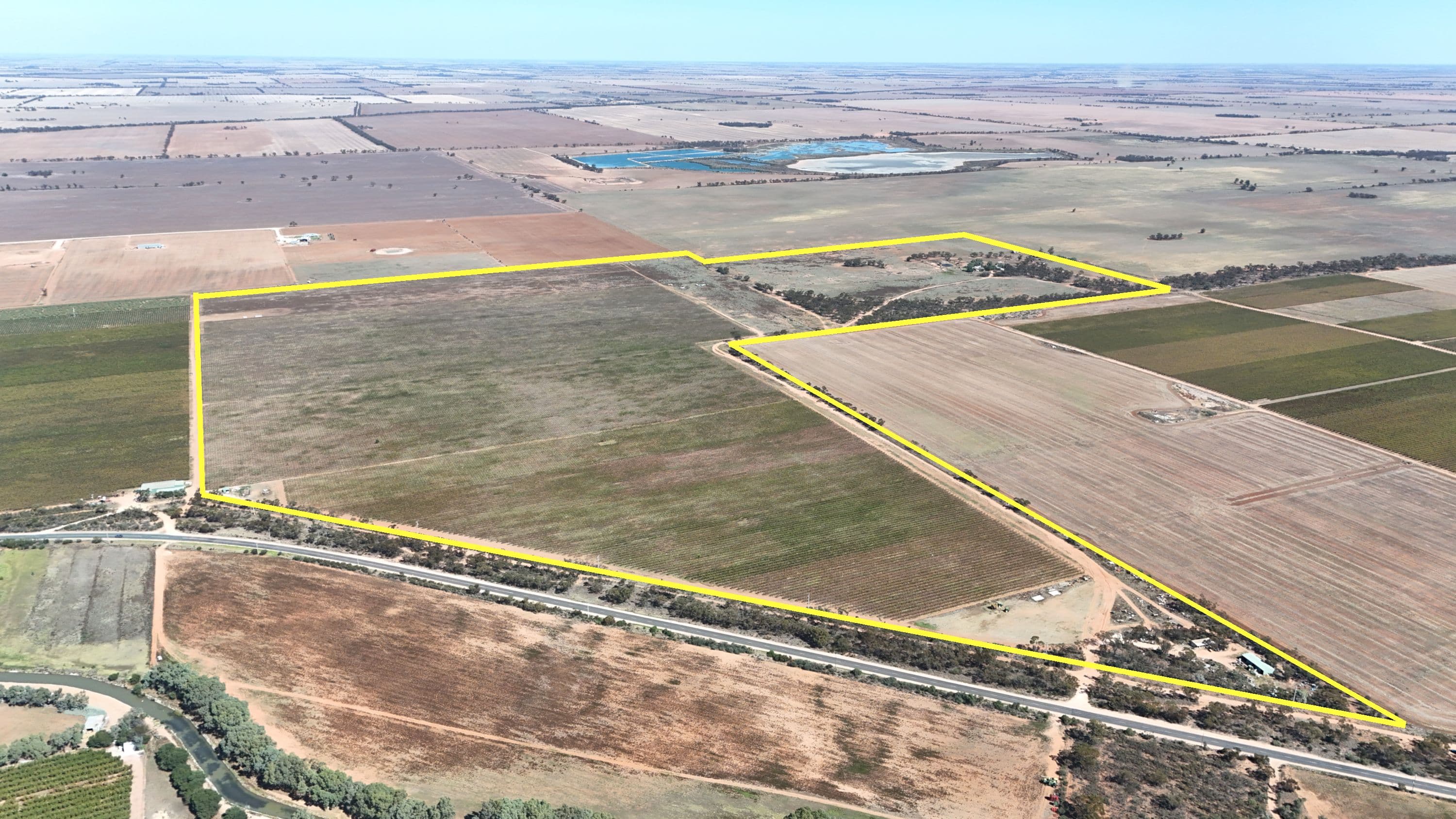595 Woorinen Road, Swan Hill VIC 3585, Swan Hill - Thumbnail 2