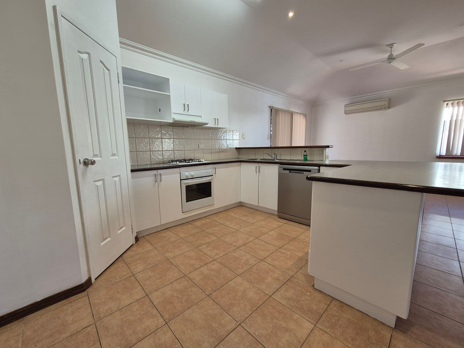 11 Buchanan Circuit, Baynton WA 6714, Baynton - Thumbnail 4