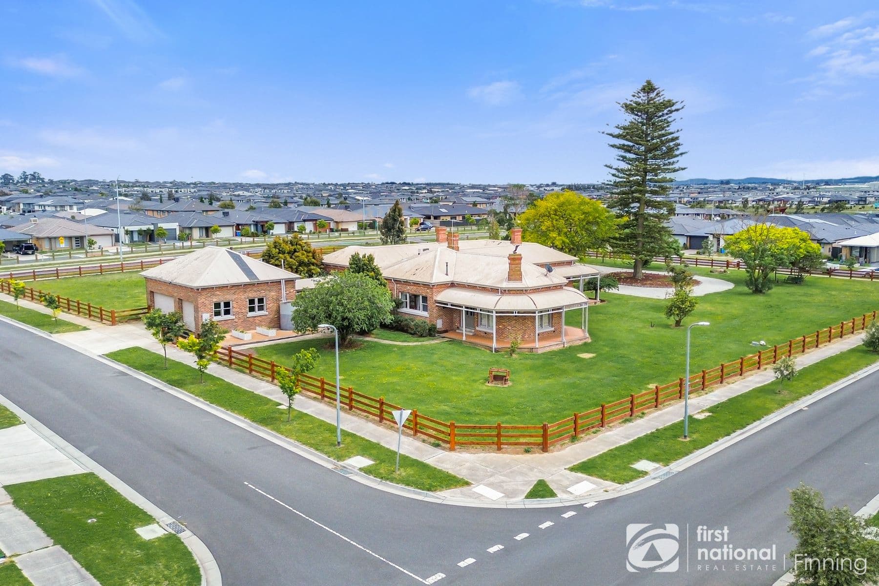 130 Tuckers Road, Clyde VIC 3978, Clyde - Image 1