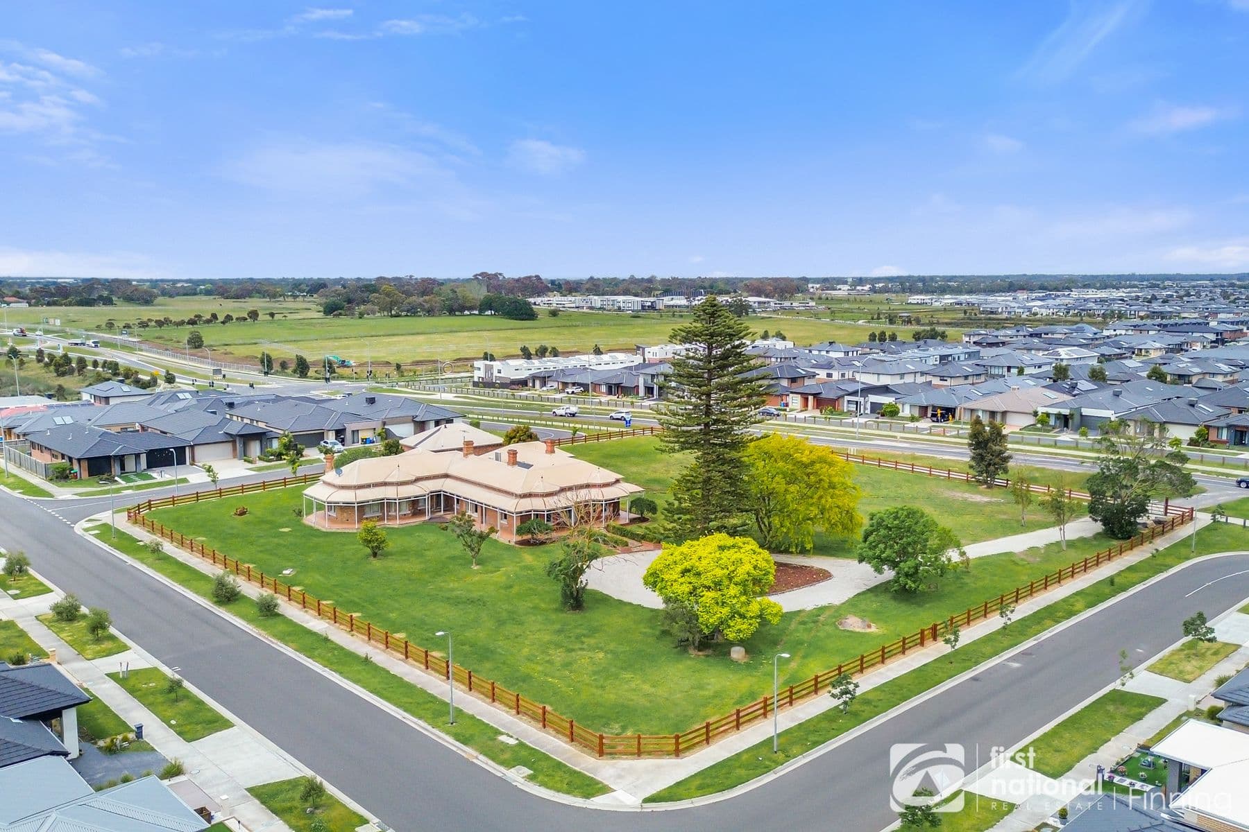 130 Tuckers Road, Clyde VIC 3978, Clyde - Thumbnail 2