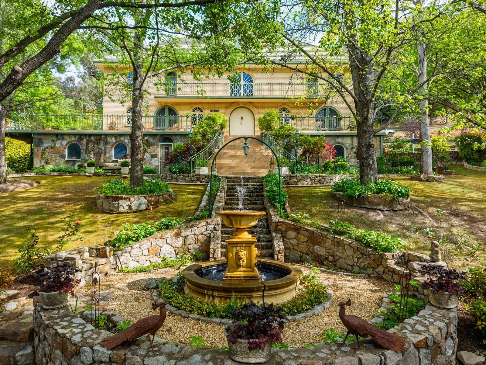 1B Barberry Court, Bright VIC 3741, Bright - Image 1