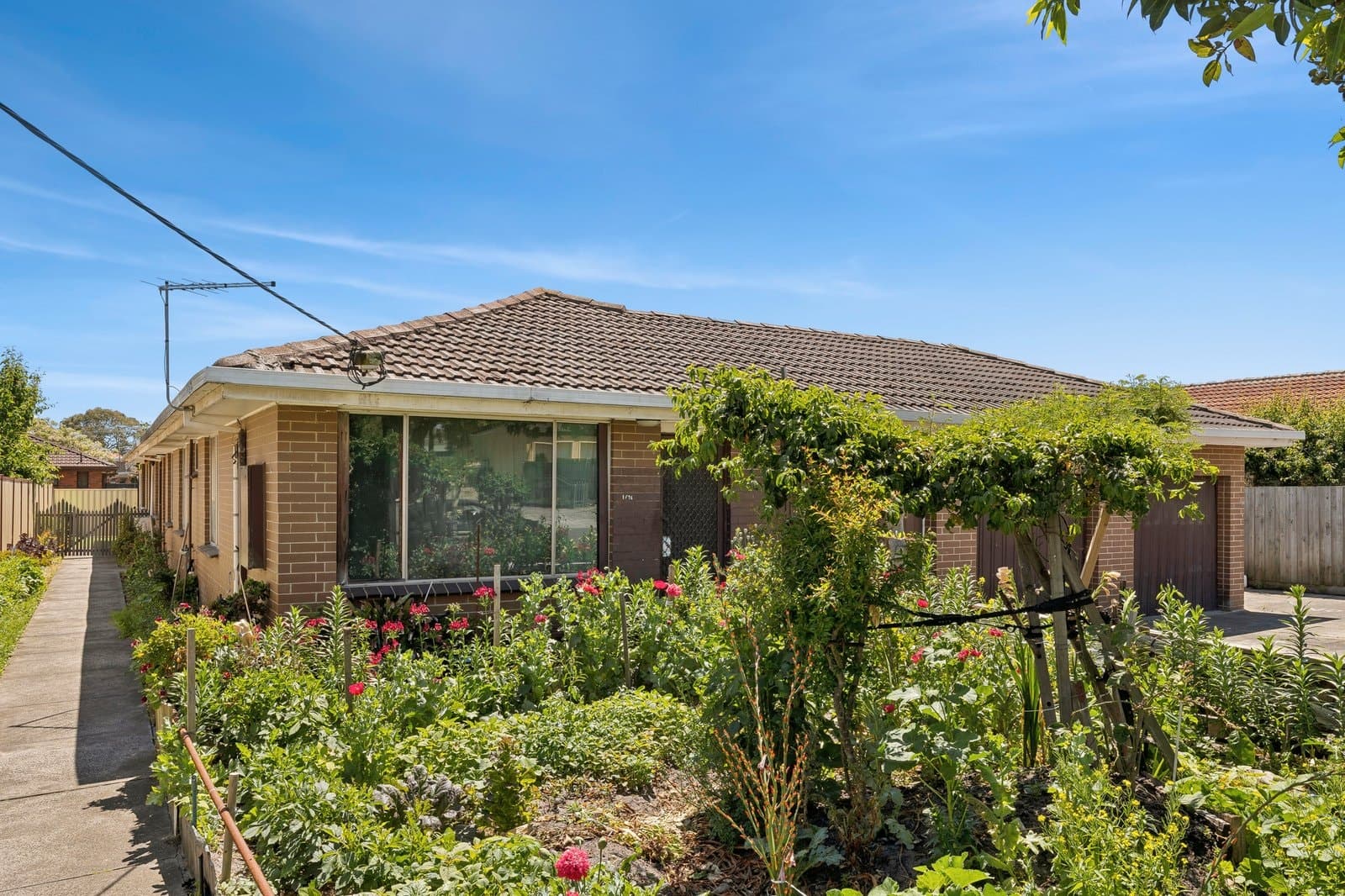 1/76 Regent Avenue,
                        
                    
                    
                        
                            Springvale, Springvale - Image 1