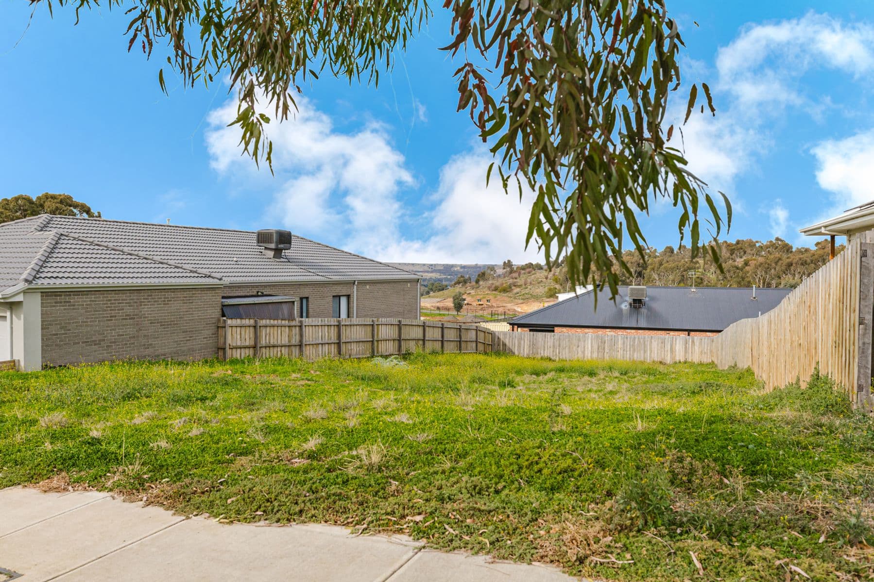 27 Ramsay Crescent, Darley VIC 3340, Darley - Thumbnail 2