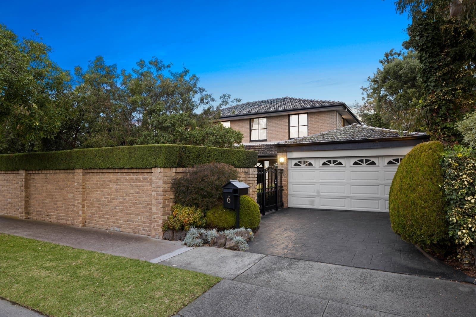 6 Elliott Crescent, Dingley Village, Dingley Village - Image 1