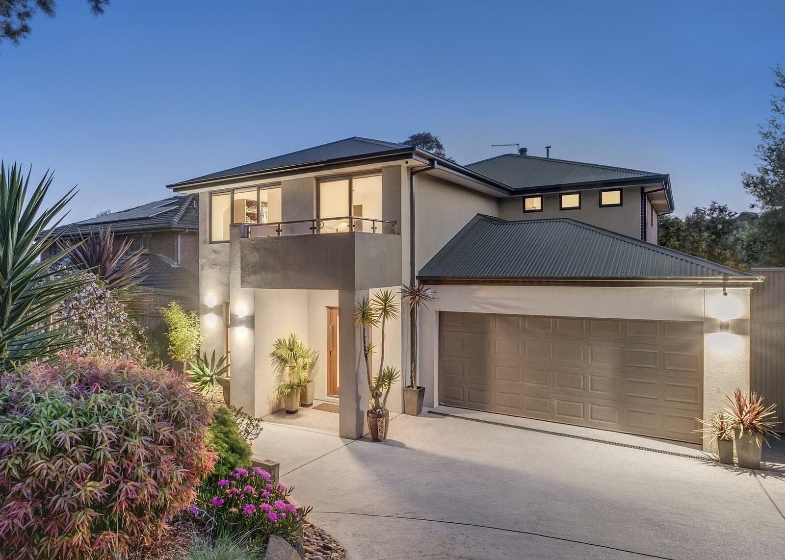 8 Donald Road, WHEELERS HILL, Wheelers Hill - Image 1