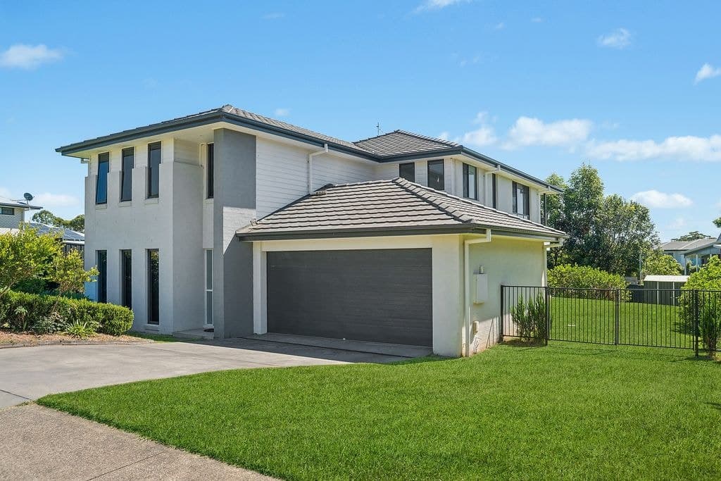 23 Grandview Close, Sapphire Beach - Thumbnail 2