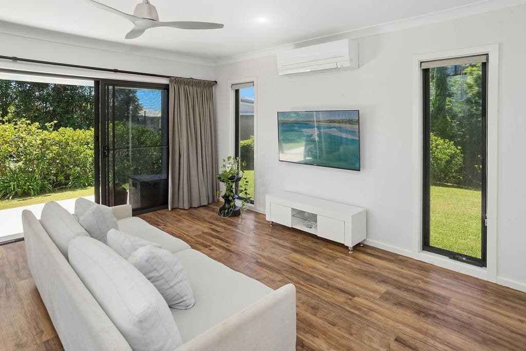 23 Grandview Close, Sapphire Beach - Thumbnail 7