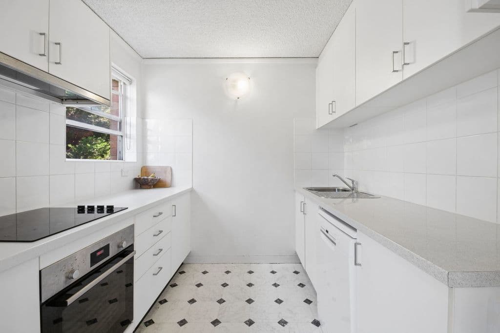 10/1A Phillips Street, Neutral Bay - Thumbnail 2