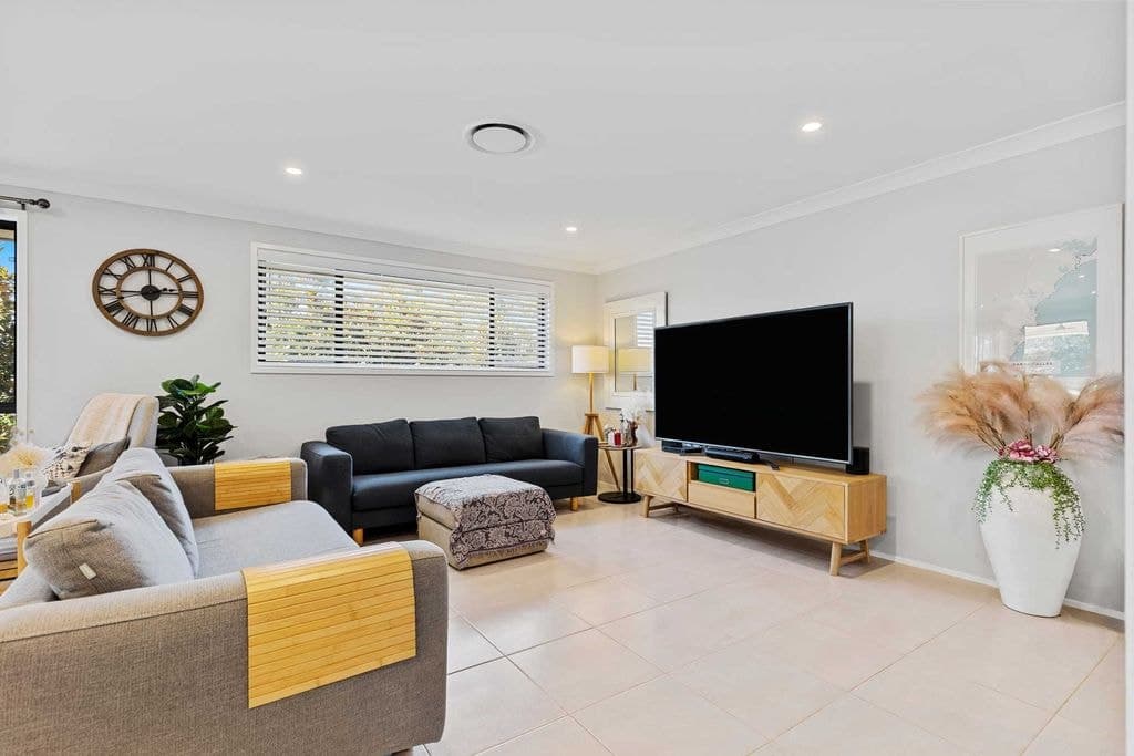 6 Seawinds Parade, Narrawallee - Thumbnail 5