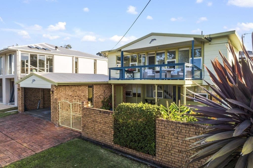 75 Mitchell Parade, Mollymook Beach - Thumbnail 2