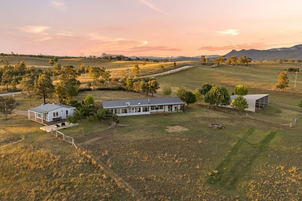 105 Huntingdale Road, Glen Alice - Image 1