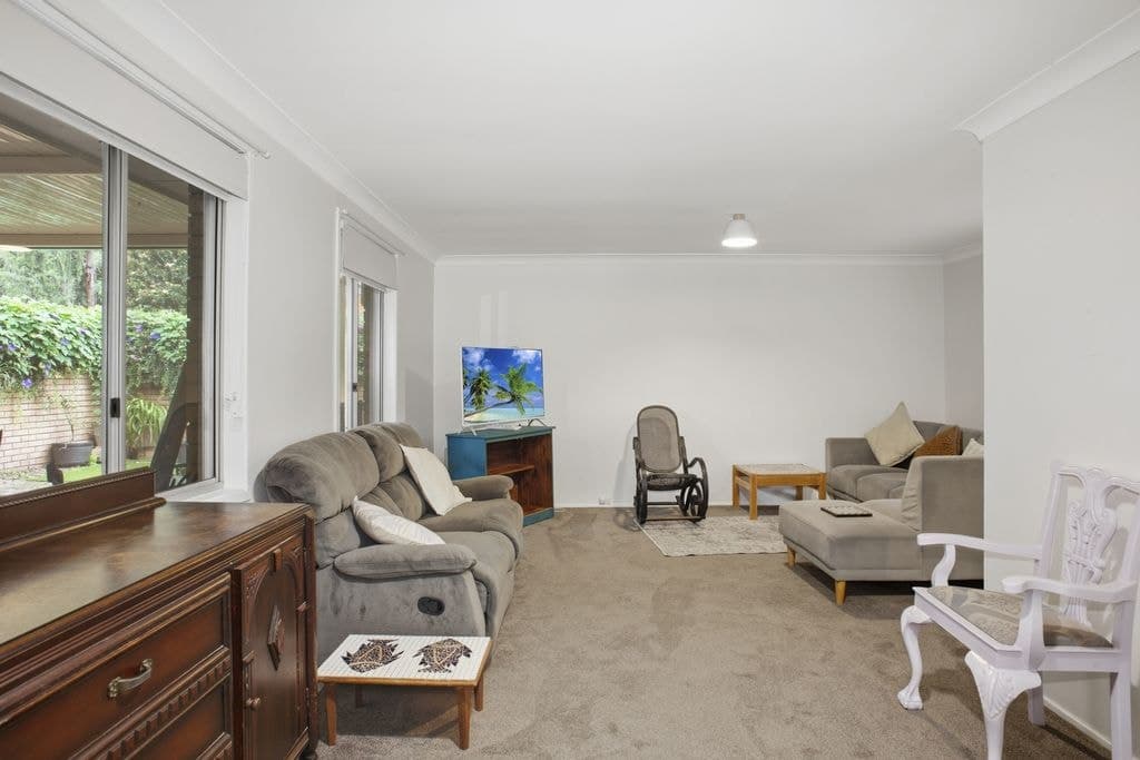 27 Hilton Road, Springwood - Thumbnail 3