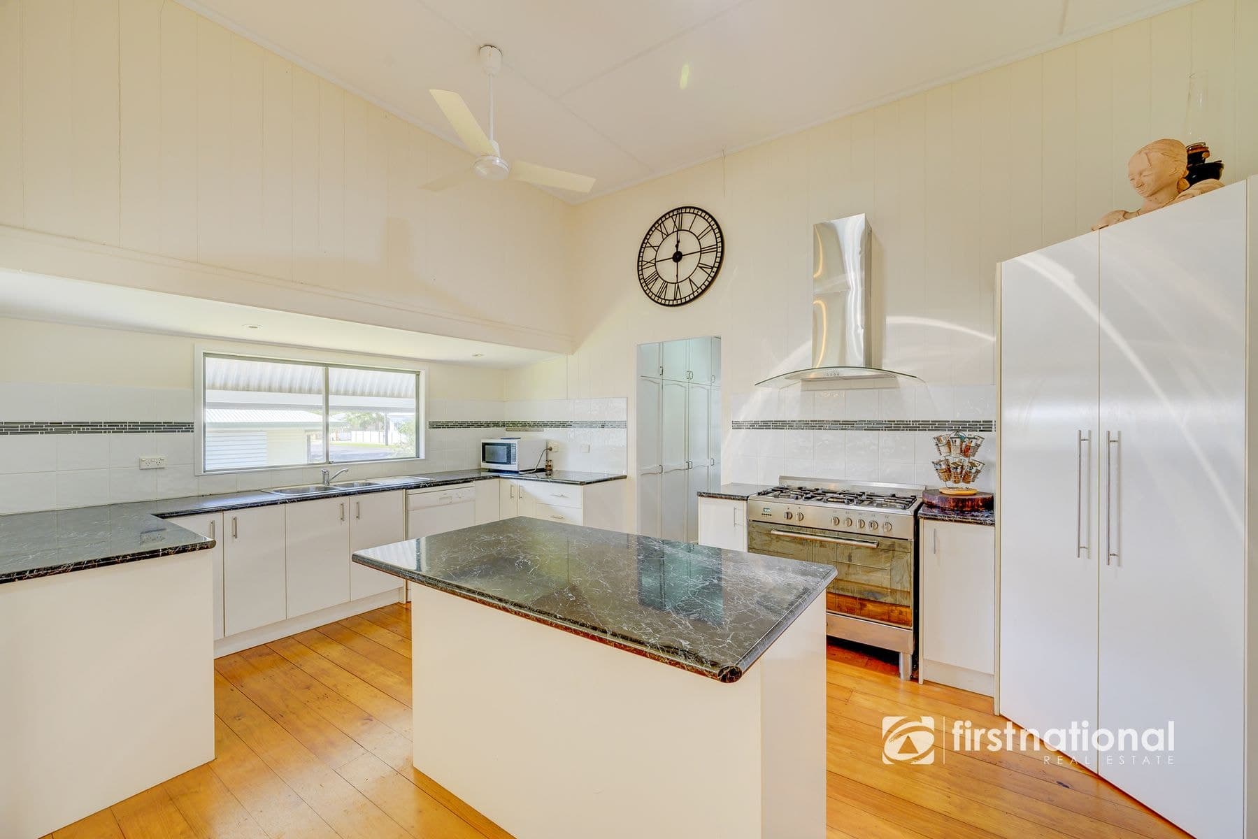 15 Woodstock Street, Maryborough QLD 4650, Maryborough - Thumbnail 3