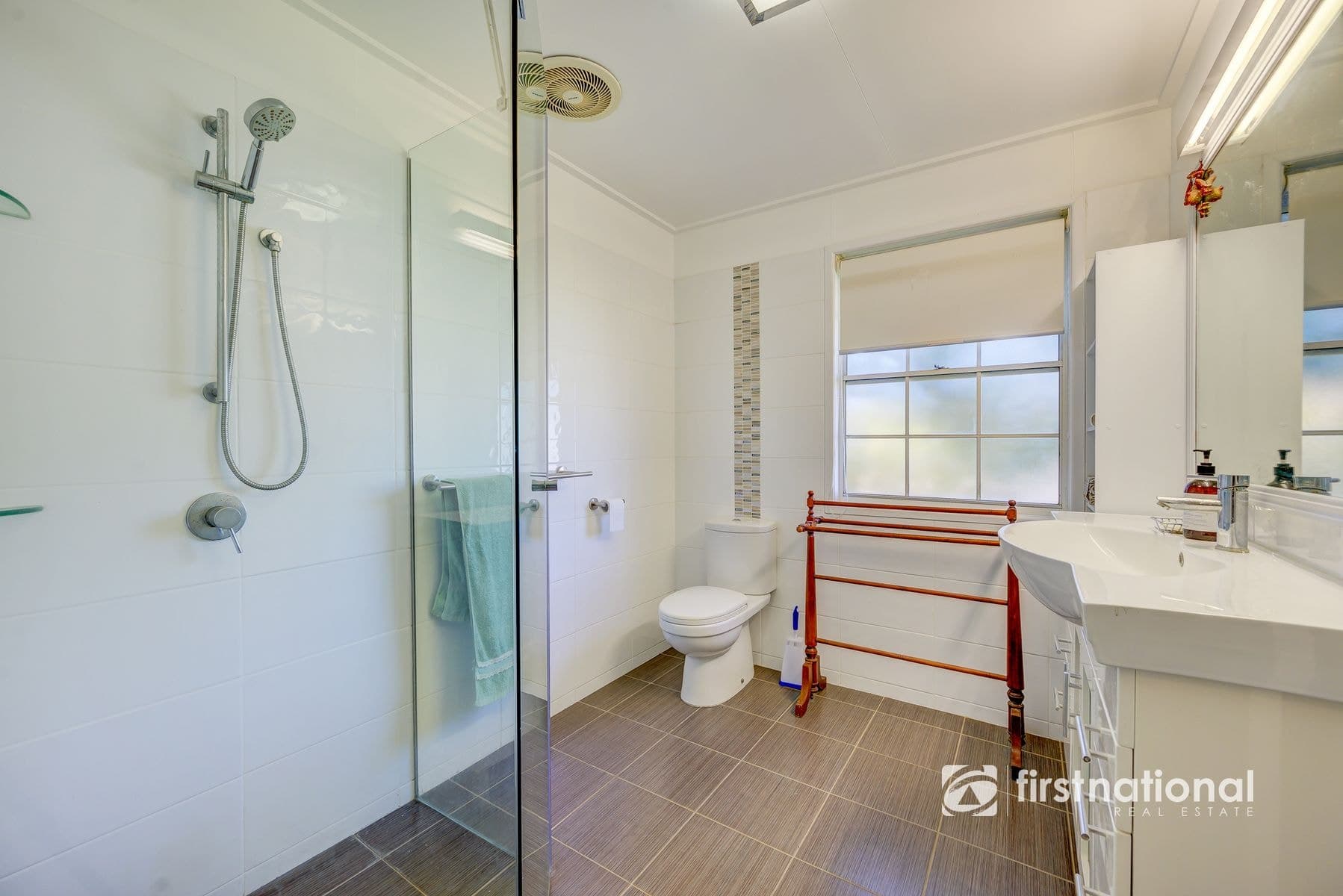 15 Woodstock Street, Maryborough QLD 4650, Maryborough - Thumbnail 5