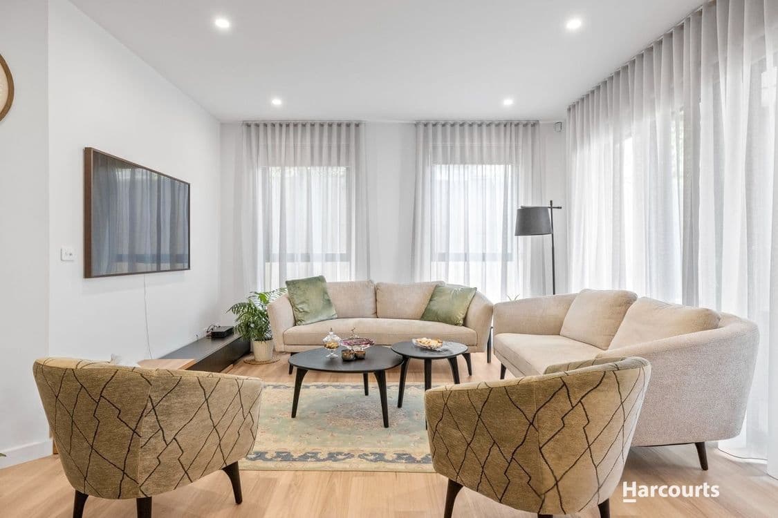 3/2 Boronia Grove, DONCASTER EAST, VIC 3109, Doncaster East - Thumbnail 2