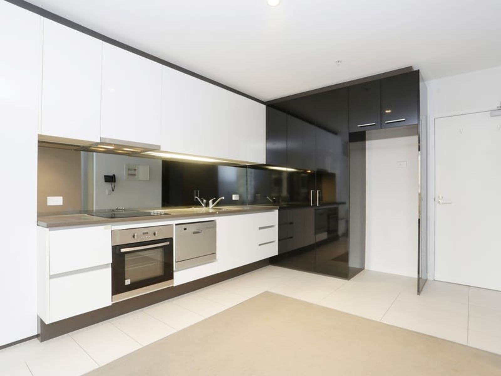 Melbourne VIC 3000, Melbourne - Image 1