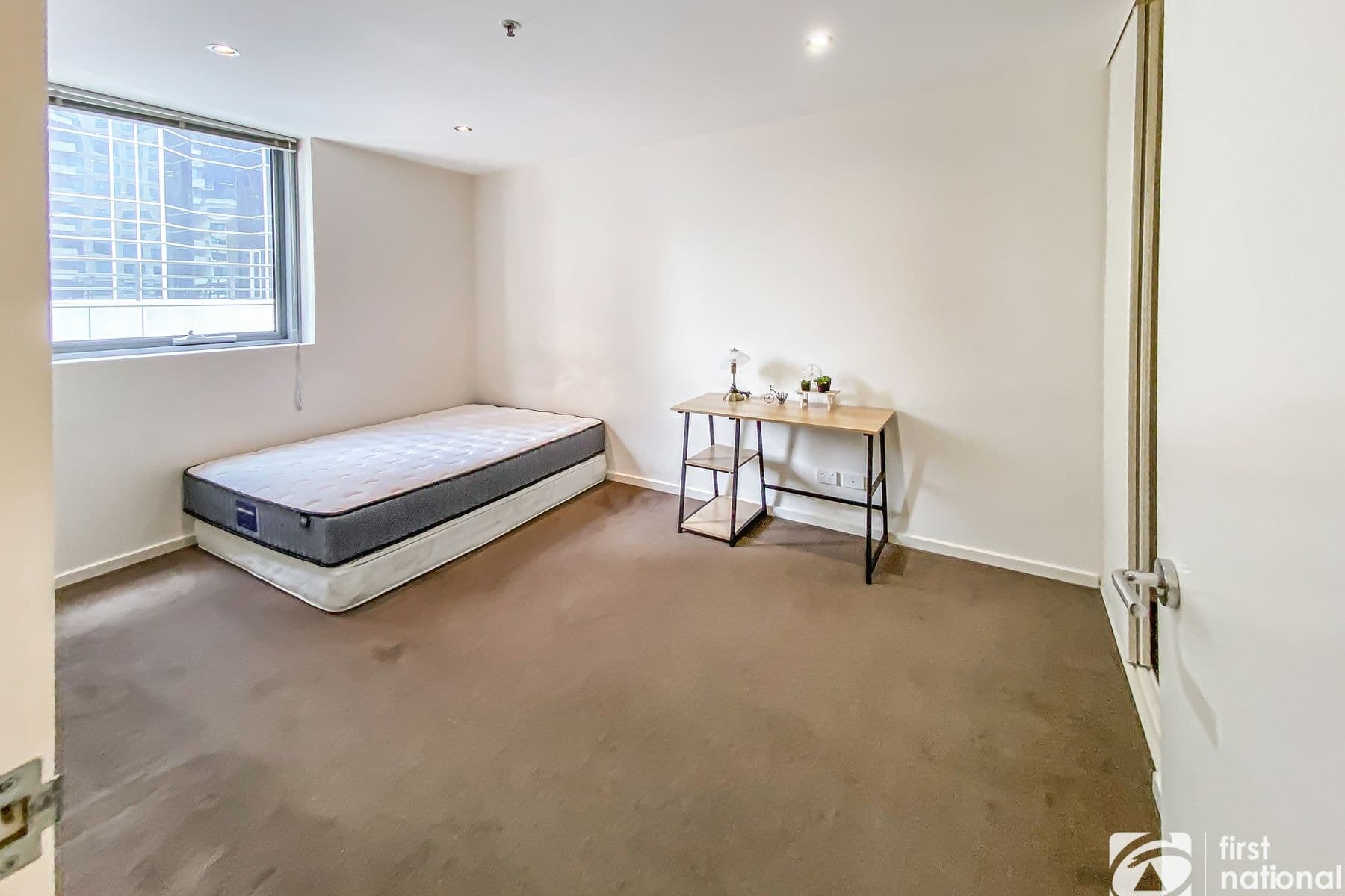 705/8 Exploration Lane, Melbourne VIC 3000, Melbourne - Thumbnail 4