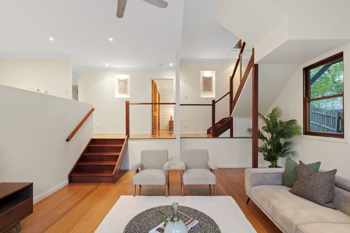 16 View Crescent, ARANA HILLS, QLD 4054, Arana Hills - Thumbnail 4