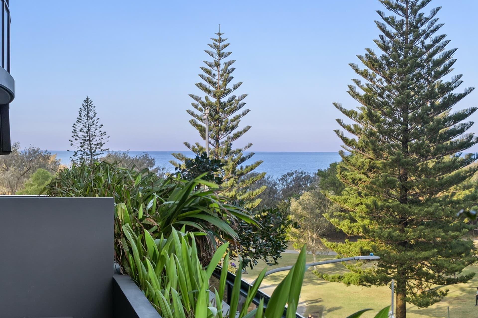 303/185 Old Burleigh Road Broadbeach QLD, Broadbeach - Image 1