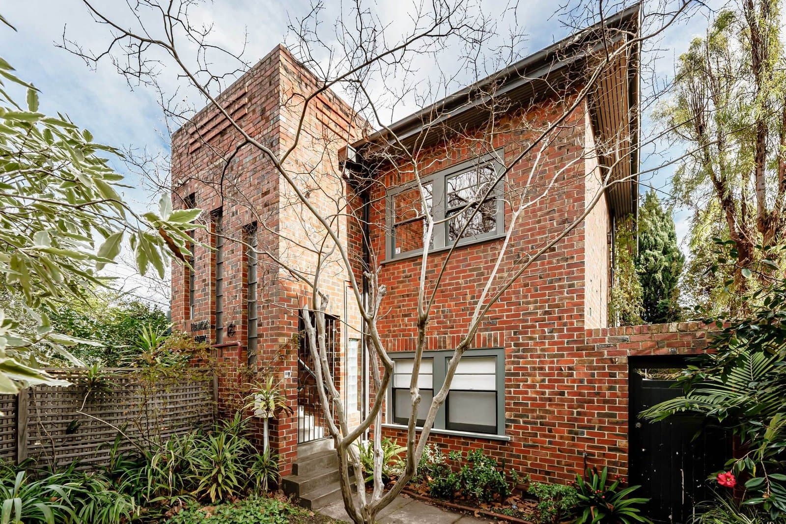 2/18 Murchison Street, ST KILDA EAST, St Kilda East - Image 1