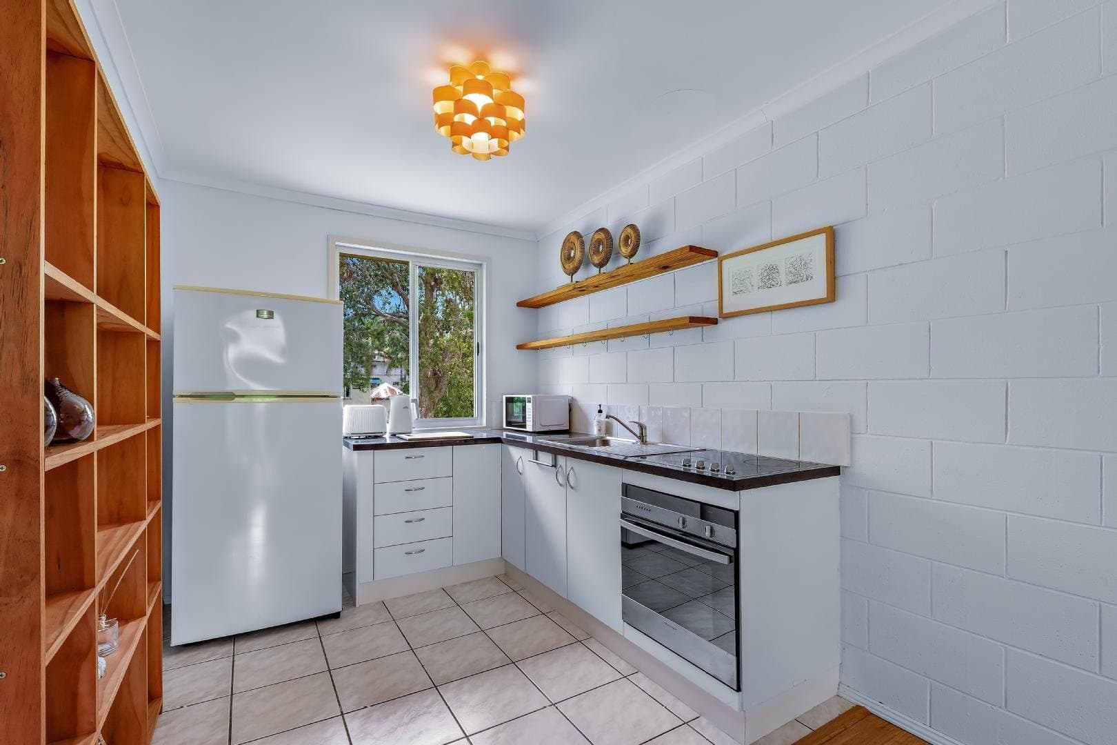 18/6 St Martins Lane, CANNONVALE QLD 4802, Cannonvale - Thumbnail 2