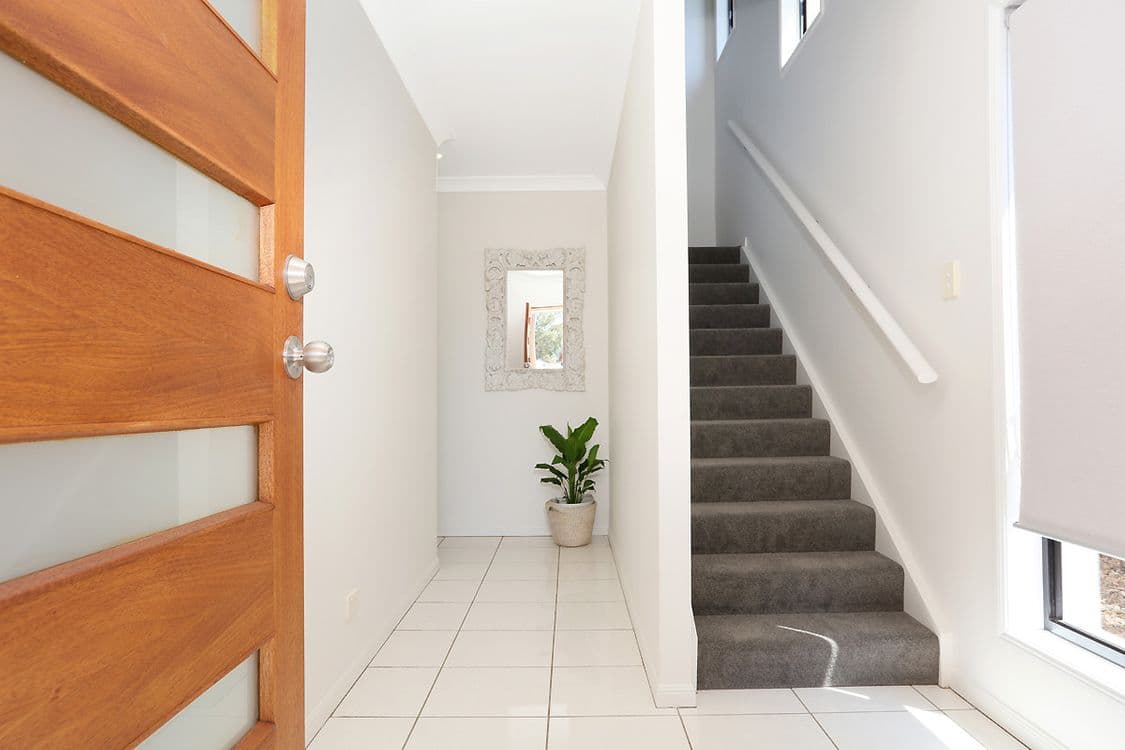 8 Carrieton Street, Ormeau, QLD 4208, Ormeau - Thumbnail 2