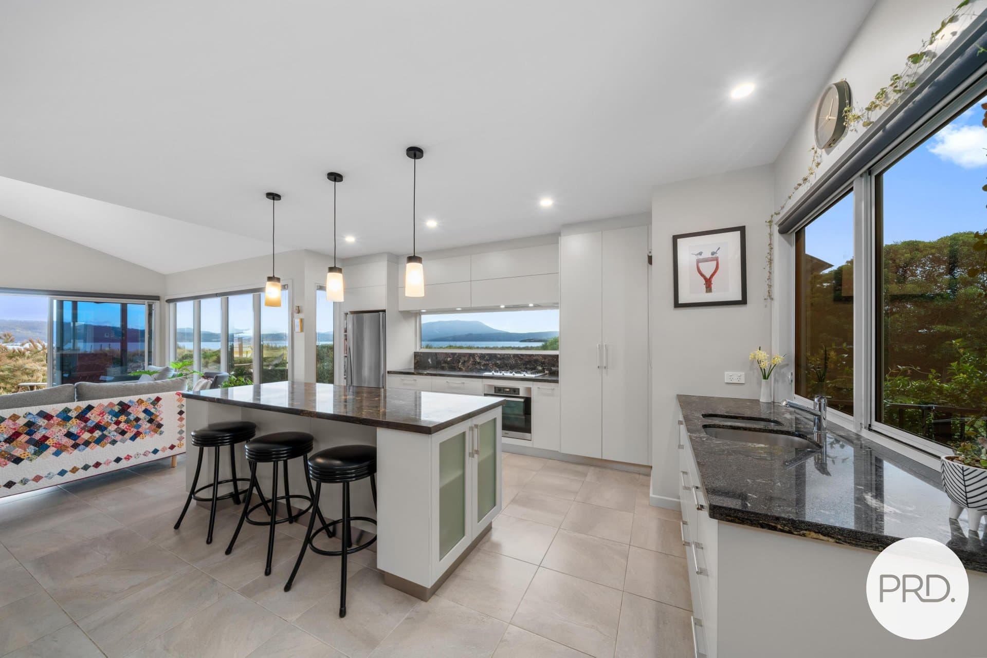 3180
                South Arm
                Road
            
            
            
            south arm
            
            
            TAS,
            7022, South Arm Property Image - Thumbnail 6