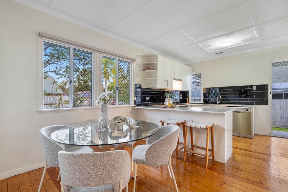23 Swayne Street, CARINA HEIGHTS, QLD 4152, Carina Heights - Thumbnail 8